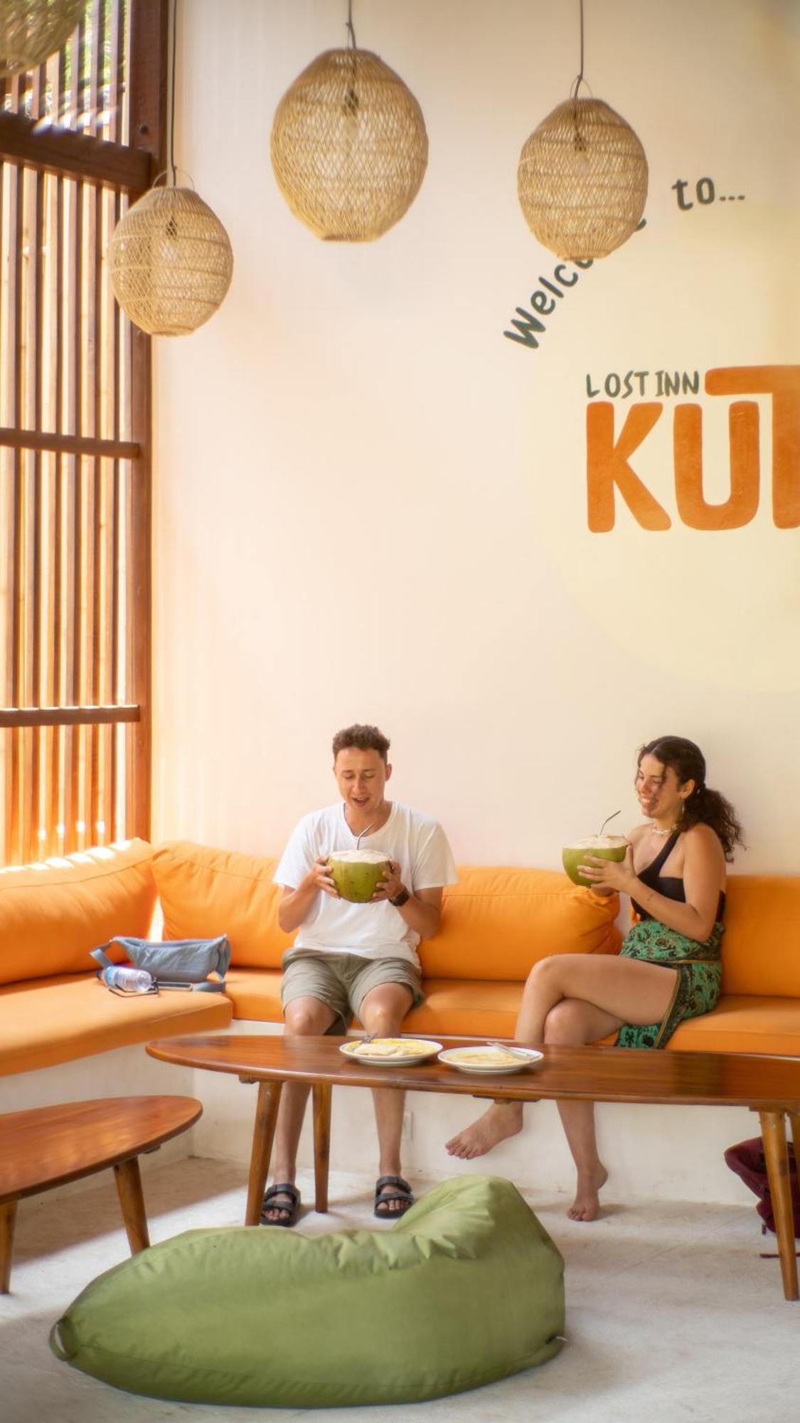 Lost Inn Kuta Capsule Hostel Ngoại thất bức ảnh