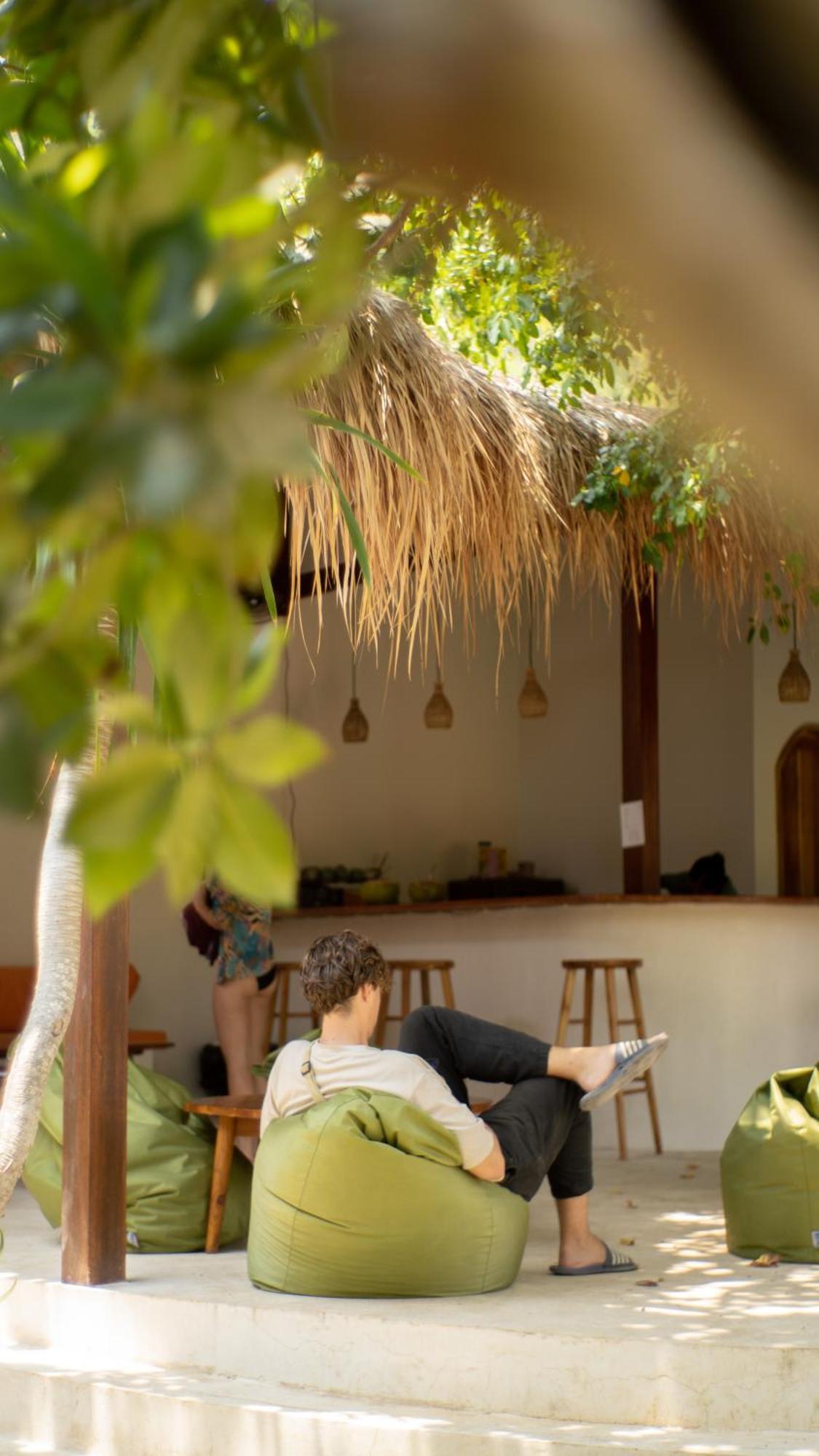 Lost Inn Kuta Capsule Hostel Ngoại thất bức ảnh
