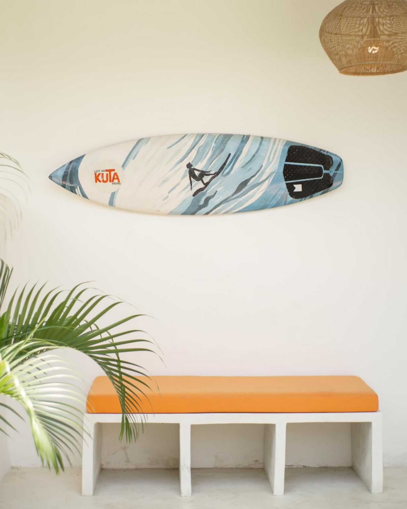 Lost Inn Kuta Capsule Hostel Ngoại thất bức ảnh