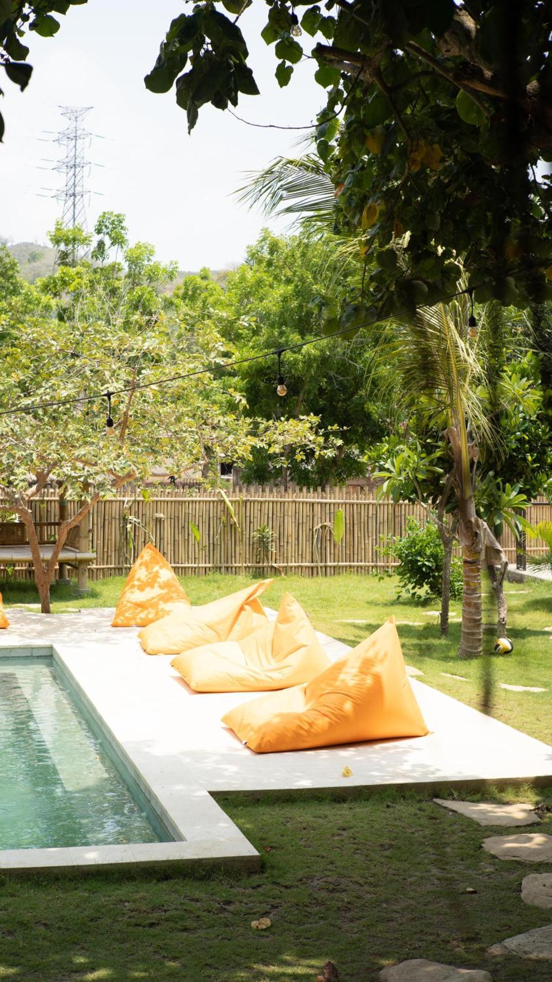 Lost Inn Kuta Capsule Hostel Ngoại thất bức ảnh