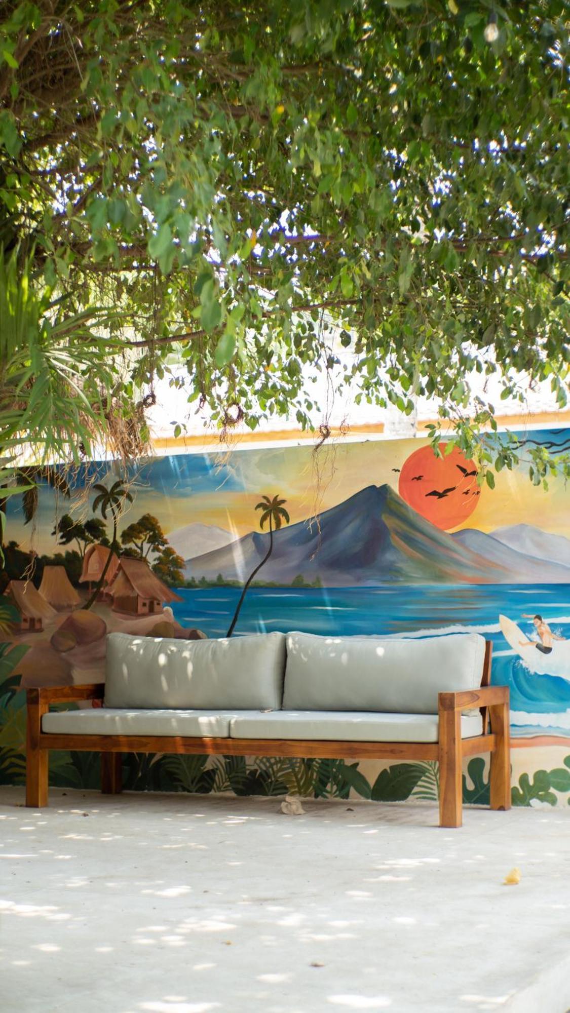 Lost Inn Kuta Capsule Hostel Ngoại thất bức ảnh